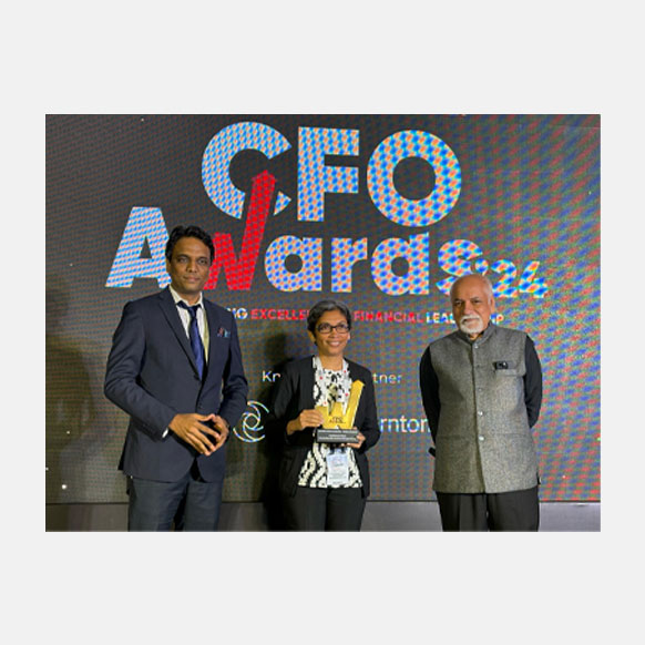 The Award for Best CFO in Finance Leadership — Medium Enterprise goes to Preeti Naveen Chheda, CFO, K Raheja Corp Investment Managers Pvt. Ltd.